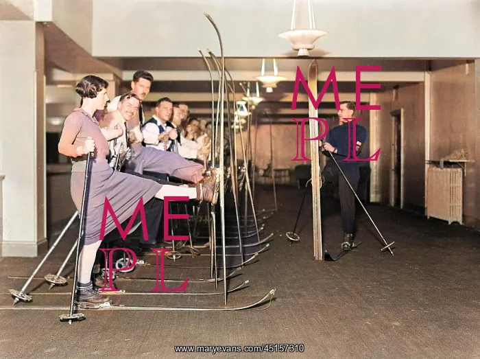 : INDOOR SKIING LESSON : INDOOR SKIING LESSON