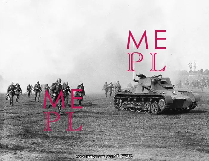 : Infantry and tanks during maneuvers, 1937 : Infantry and tanks during maneuvers, 1937