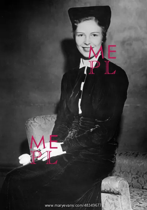 : Inga Arvad, 1937 : Inga Arvad, 1937