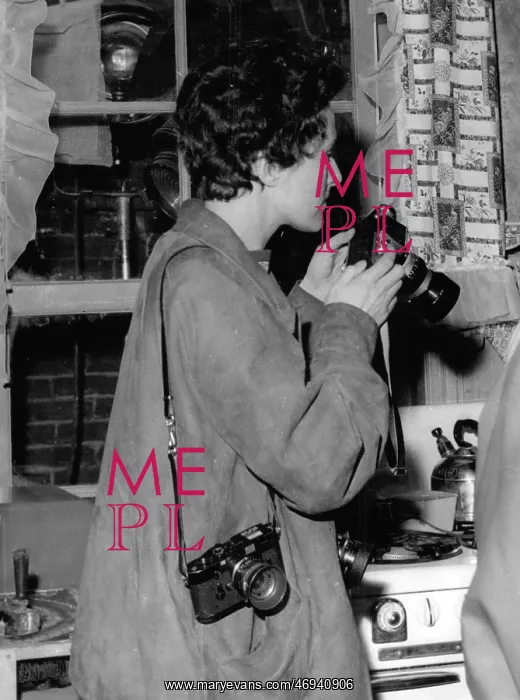  : Inge Morath, photographer, on set of View from the Bridge
