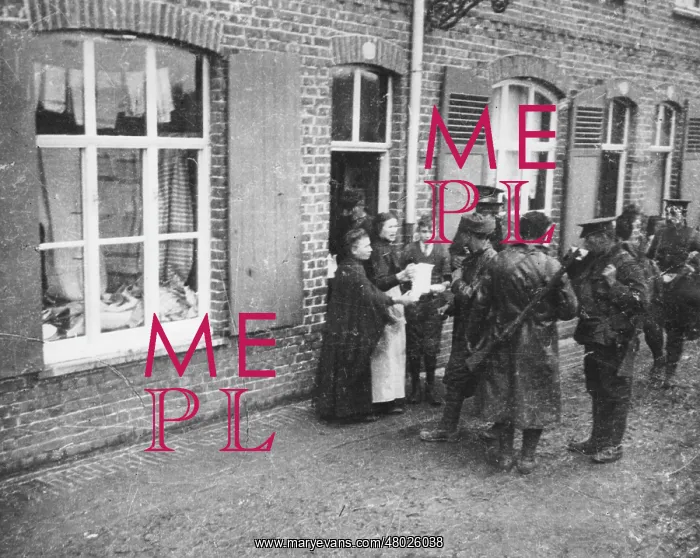 : Inhabitants giving coffee to British troops, Flanders, WW1 : Inhabitants giving coffee to British troops, Flanders, WW1