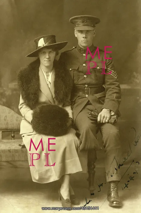 : INJURED WW1 SOLDIER : INJURED WW1 SOLDIER