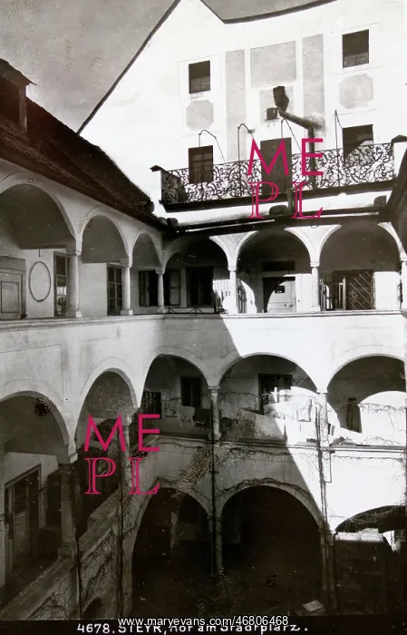 : Inner courtyard in Steyr : Inner courtyard in Steyr