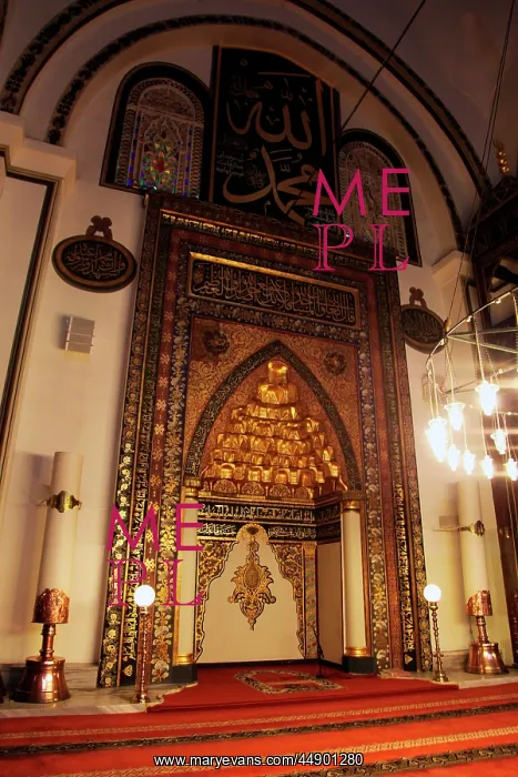  : Inside of the Grand Mosque - Ulu Cami in Bursa, Turkey