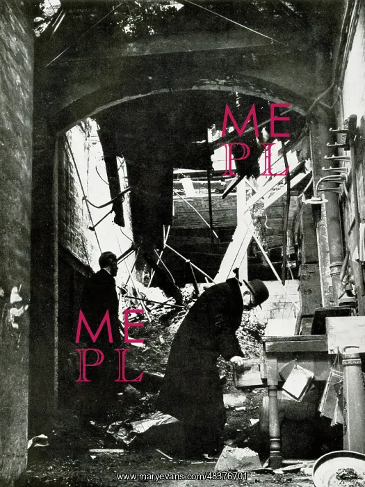 : Inspecting Blitz bomb damage, Christie's Auctioneers, WW2 : Inspecting Blitz bomb damage, Christie's Auctioneers, WW2