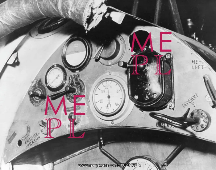 : Instrument panel, Brandenburg DI fighter plane, WW1 : Instrument panel, Brandenburg DI fighter plane, WW1