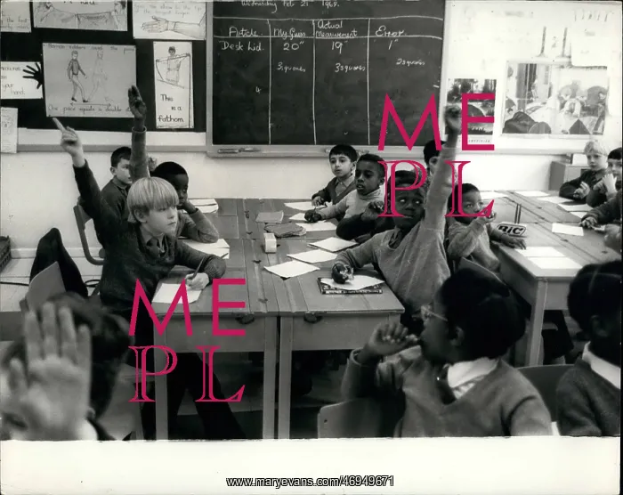  : Integration of immigrants in UK School System