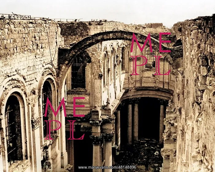 : Interior of Arras Cathedral after German shell fire, WW1 : Interior of Arras Cathedral after German shell fire, WW1