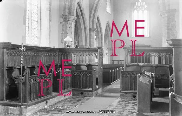: Interior of Etchingham Church : Interior of Etchingham Church