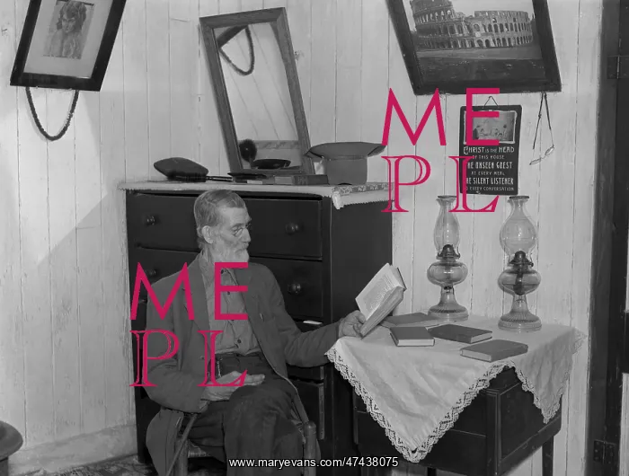 : Interior of Postmaster Brown's home at Old Rag. Shenandoah N