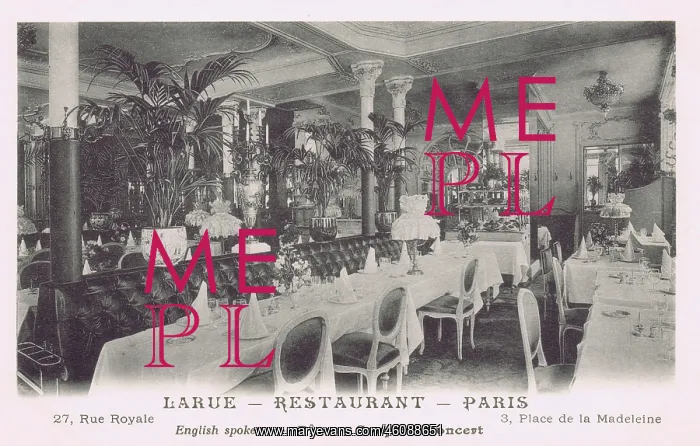 : An interior view of the Larue restaurant, Paris, 1920s