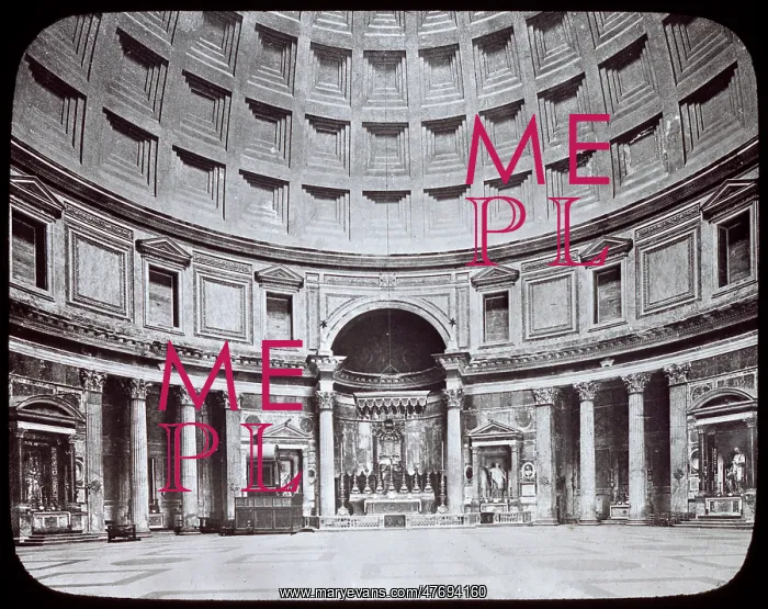  : Interior view of The Pantheon, Rome, Italy