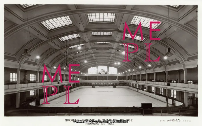  : Interior view, Richmond Ice Rink, Richmond Bridge, Surrey