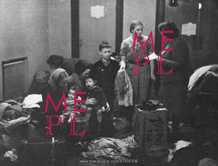  : Internal refugees WWII