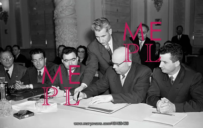 : International Meeting of Communist and Workers : International Meeting of Communist and Workers