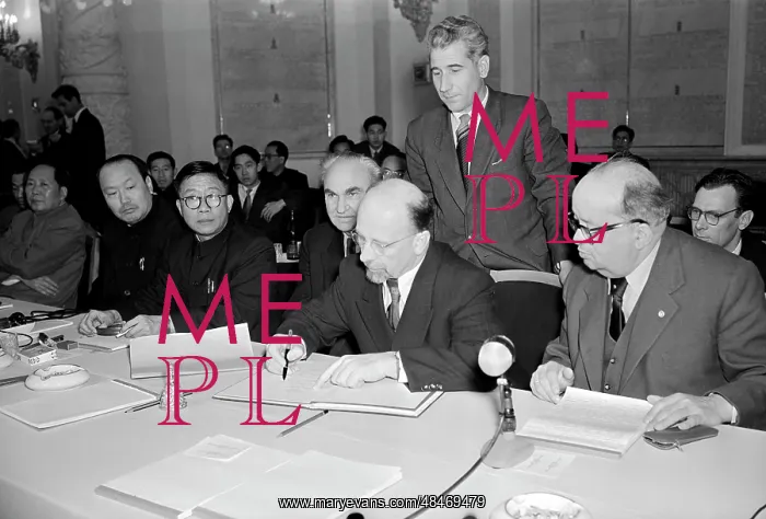 : International Meeting of Communist and Workers : International Meeting of Communist and Workers