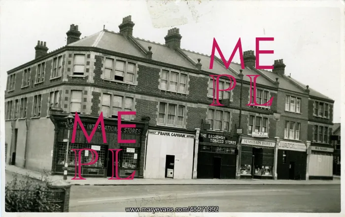 : International Stores & Shops, Broadstairs, England : International Stores & Shops, Broadstairs, England