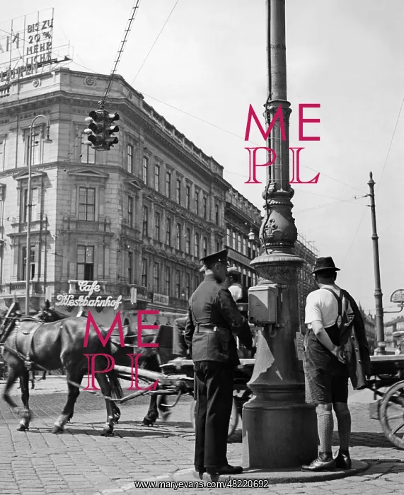 : Intersection in Vienna, 1936 : Intersection in Vienna, 1936