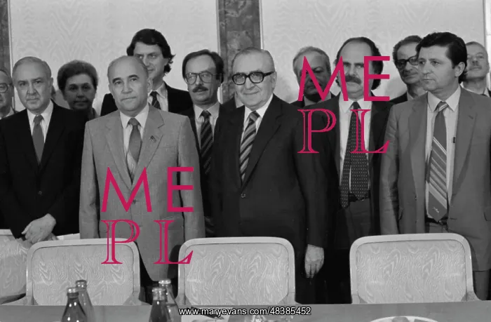 : Ioannis Alevras in USSR : Ioannis Alevras in USSR