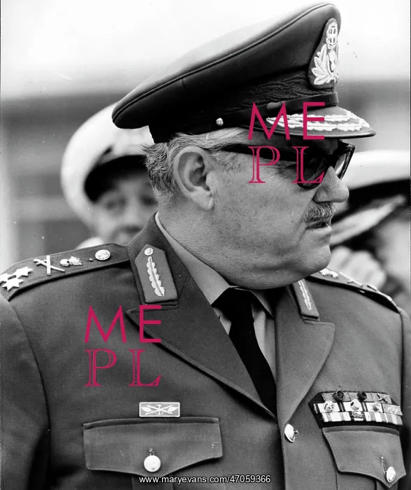 : Ioannis Davos : Ioannis Davos