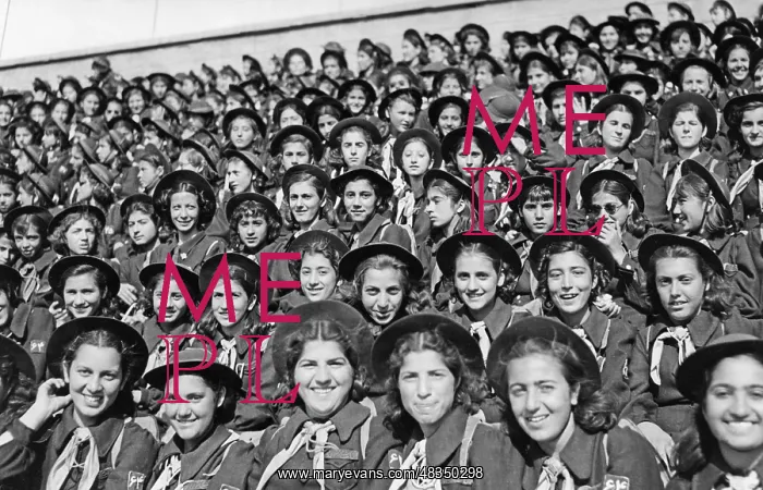 : Iranian girlscouts, 1939 : Iranian girlscouts, 1939