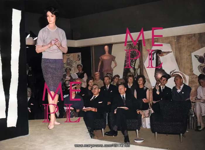 : IRISH FASHION SHOW 1960 : IRISH FASHION SHOW 1960