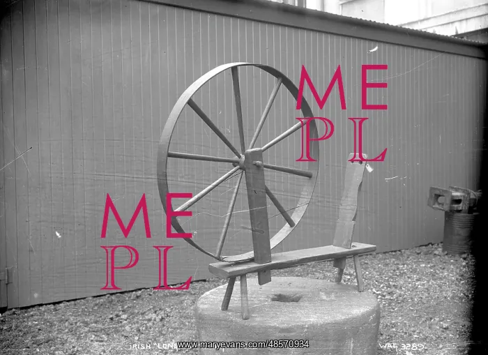 : Irish Long Spinning Wheel : Irish Long Spinning Wheel