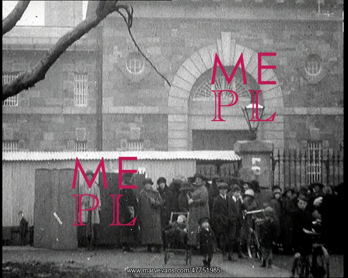 : Irish People Gathering Outside Mountjoy Prison : Irish People Gathering Outside Mountjoy Prison