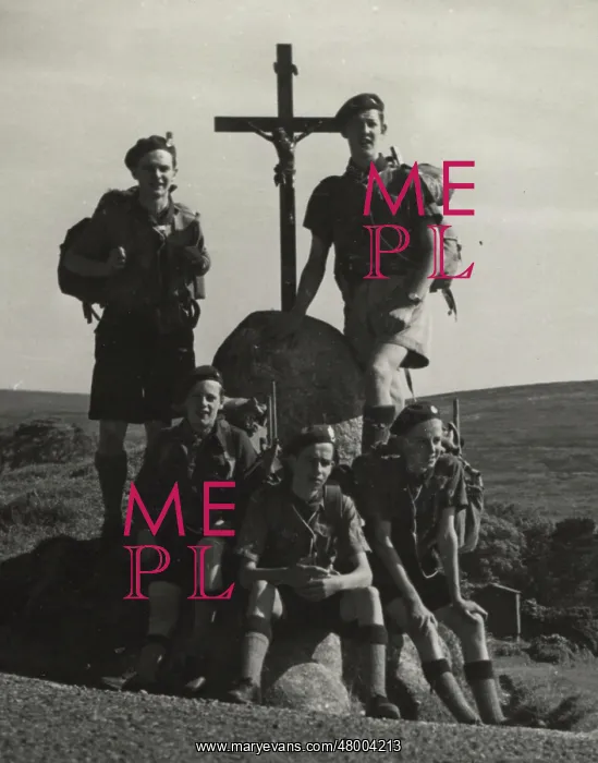 : Irish Scouts at a wayside cross : Irish Scouts at a wayside cross