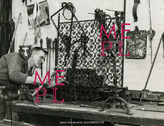 : IRONWORKER 1930S : IRONWORKER 1930S