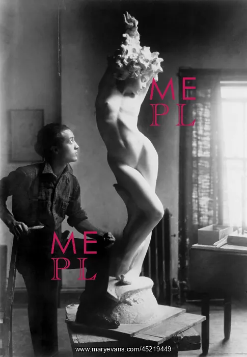 : Isamu Noguchi (1904-1988) standing by his ? : Isamu Noguchi (1904-1988) standing by his ?