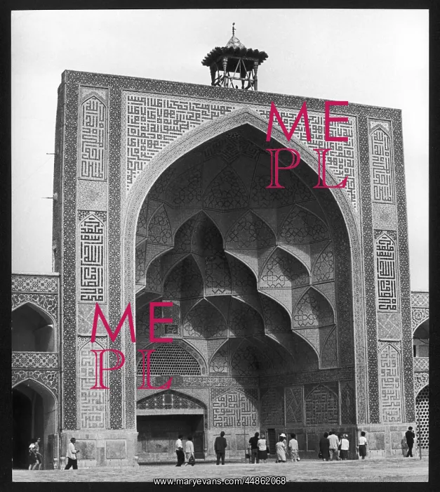 : ISFAHAN ARCHWAY : ISFAHAN ARCHWAY