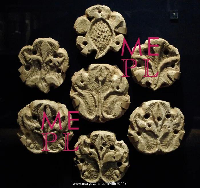 : Islamic. Abbasid period. Stucco. Vine leaves. 836-880. Samar : Islamic. Abbasid period. Stucco. Vine leaves. 836-880. Samar