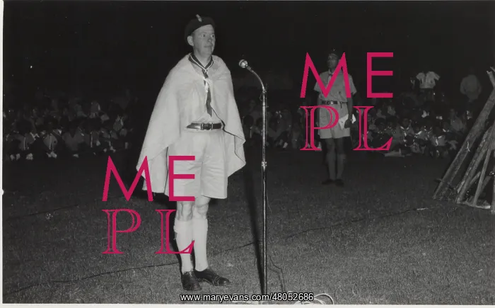 : Island Commissioner speaking at campfire event, Mauritius : Island Commissioner speaking at campfire event, Mauritius