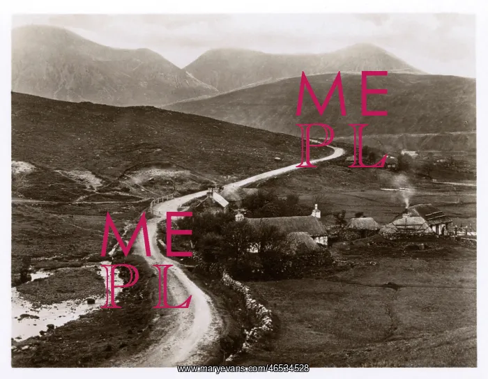 : Isle of Skye - Township amongst the Mountains : Isle of Skye - Township amongst the Mountains