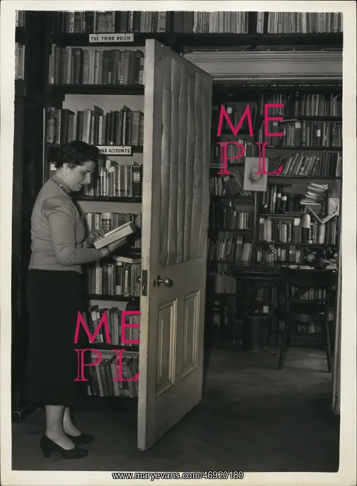 : Isle Wolff, Wiener Library, Manchester Square, London : Isle Wolff, Wiener Library, Manchester Square, London