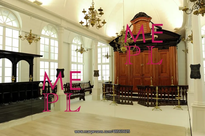 : Israel Museum. Jerusalem. Room dedicated to Hebrew synagogue : Israel Museum. Jerusalem. Room dedicated to Hebrew synagogue
