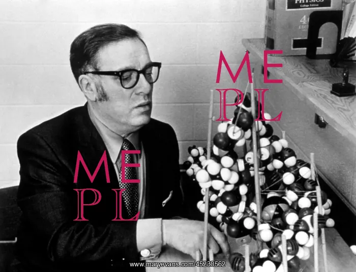  : Issac Asimov around 1970.. ?