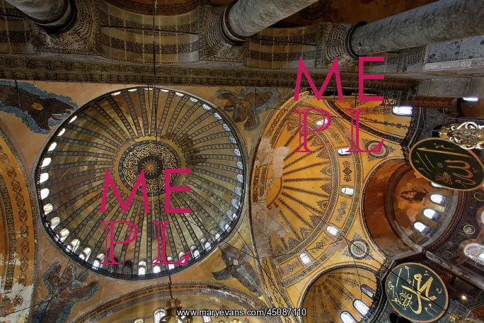 : Istanbul. View from below of interior and domes showing Islamic elements in the ceiling : Istanbul. View from below of interior and domes showing Islamic elements in the ceiling