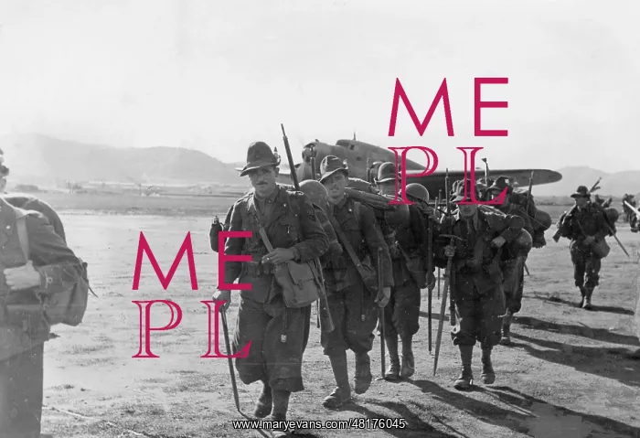 : Italian Alpine troops at the front in Greece, 1940 : Italian Alpine troops at the front in Greece, 1940