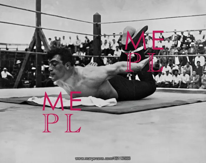 : The Italian boxer Primo Carnera in training : The Italian boxer Primo Carnera in training