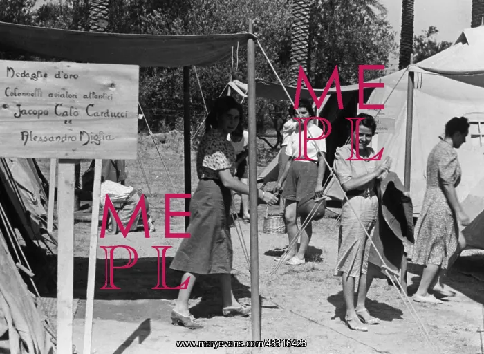: Italian colonial camp in the colony of Libya, around 1940 : Italian colonial camp in the colony of Libya, around 1940