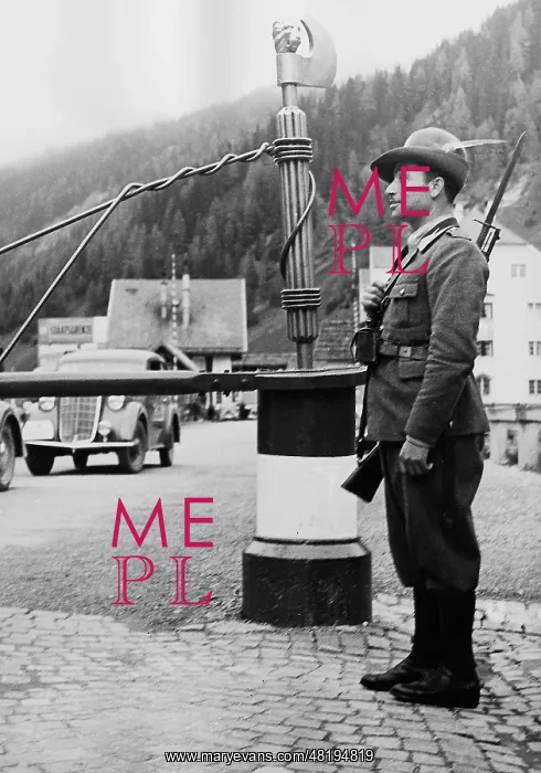 : Italian customs official at Brenner, 1938 : Italian customs official at Brenner, 1938