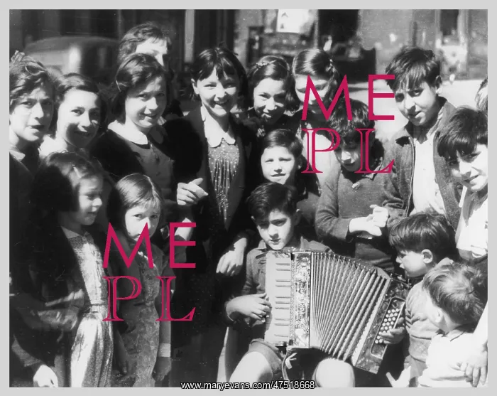 : ITALIAN IMMIGRANTS : ITALIAN IMMIGRANTS
