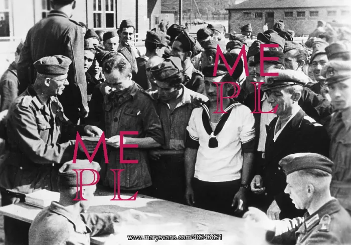 : Italian interned in Germany, 1944 : Italian interned in Germany, 1944