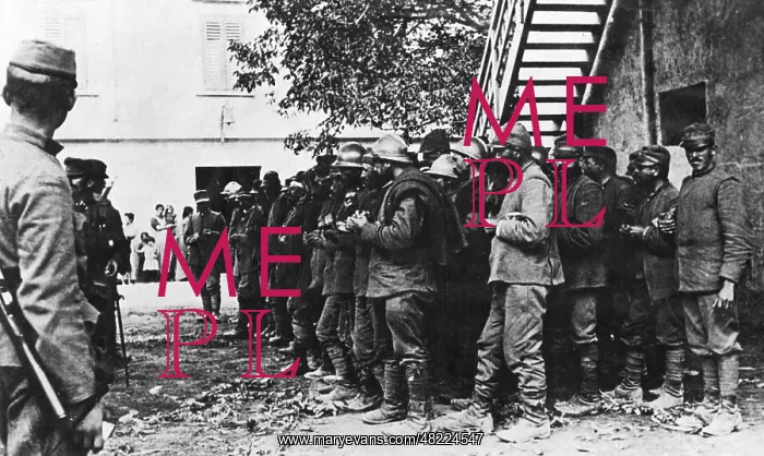 : Italian prisoners of war, 1917 : Italian prisoners of war, 1917