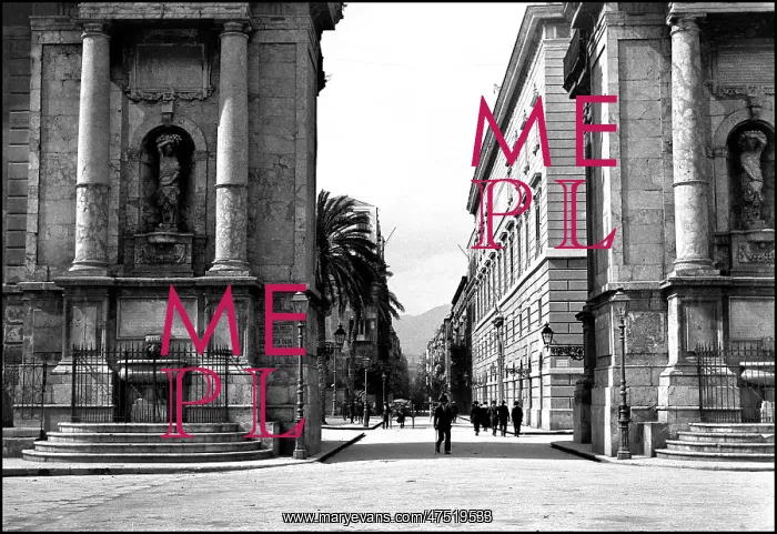 : Italian Street scene : Italian Street scene