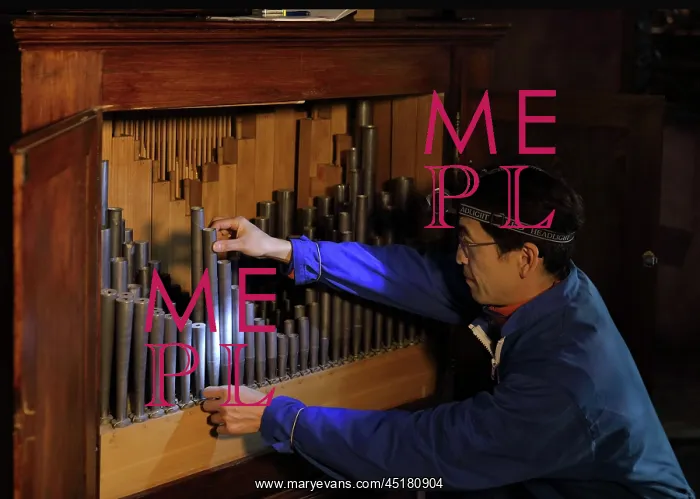 : Itaru Sekiguchi, organ builder, Cathedrale Notre-Dame : Itaru Sekiguchi, organ builder, Cathedrale Notre-Dame