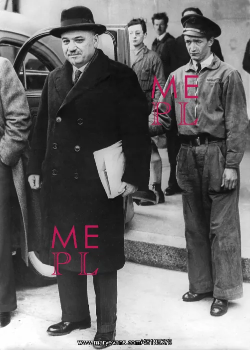 : Ivan Maiski at his arrival to Paris, 1939 : Ivan Maiski at his arrival to Paris, 1939