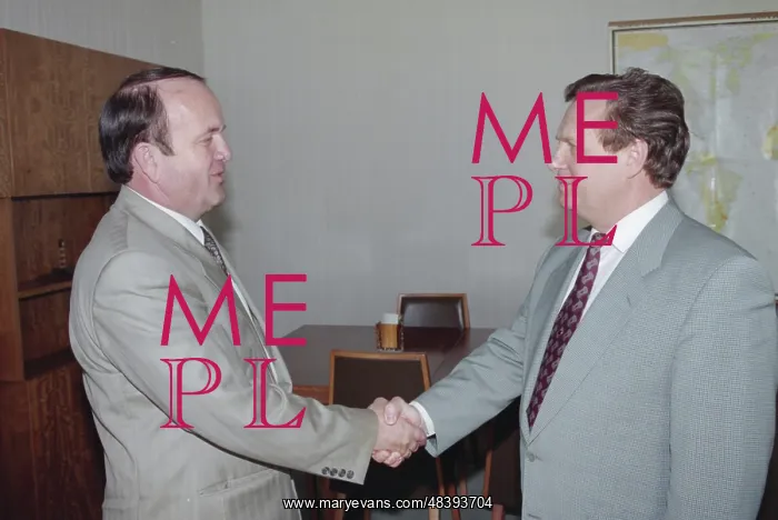 : Ivan Rybkin meets with Vaha Hasanov : Ivan Rybkin meets with Vaha Hasanov